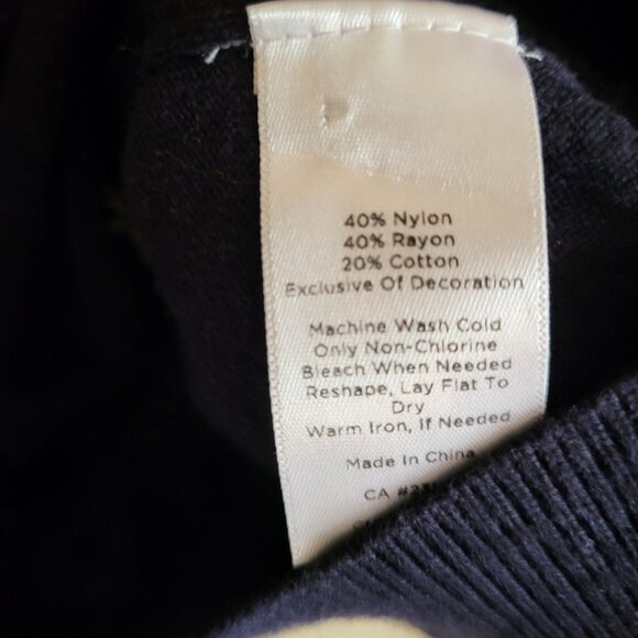 Talbots Sweater Women's XL Blue Embroidered Feathers Button Shoulder Boho - Picture 8 of 8